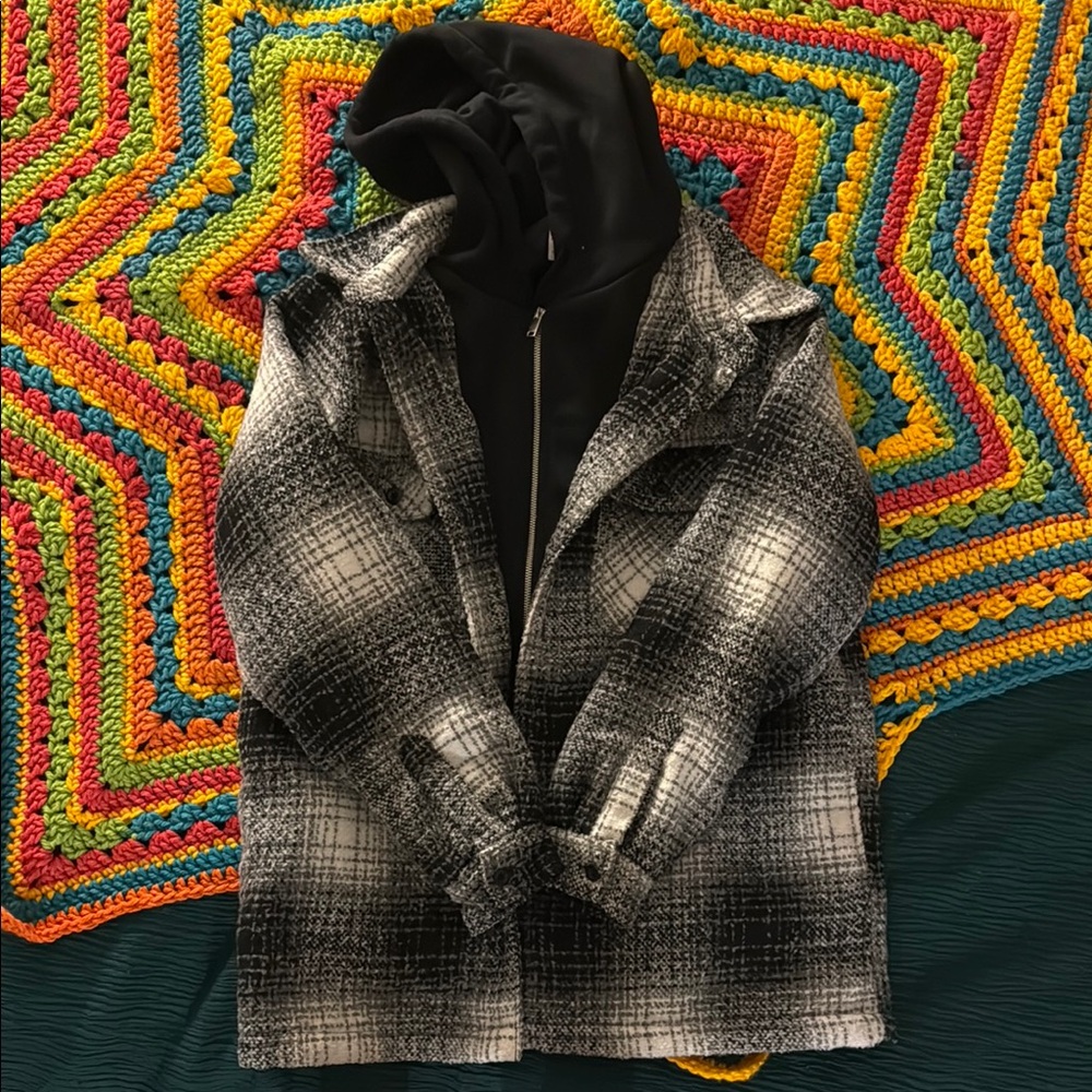 Zara men’s hooded zip up/button up jacket